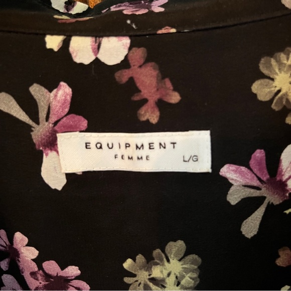 NWOT Equipment Floral Silk Short Sleeve Blouse, size Large - Picture 10 of 14